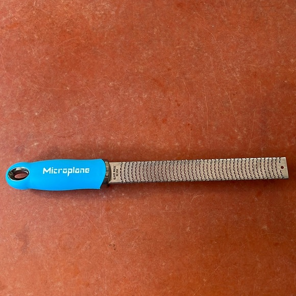 Microplane Classic Zester Grater- Blue - Picture 1 of 4